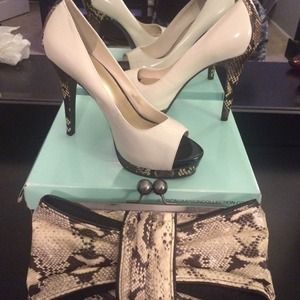 Jessica Simpson Pat Leather Pump !!