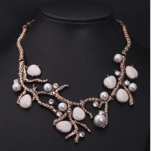 15.7" Pearl Opal Crystal Pendant Twig Necklace