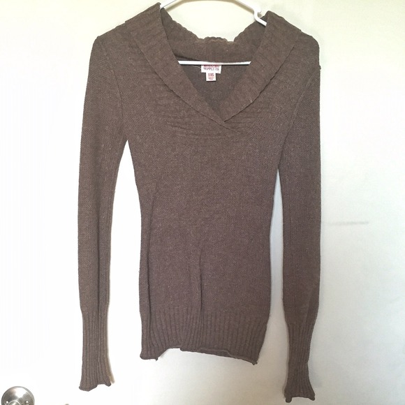 Fitted long sleeve sweater top - Picture 1 of 1