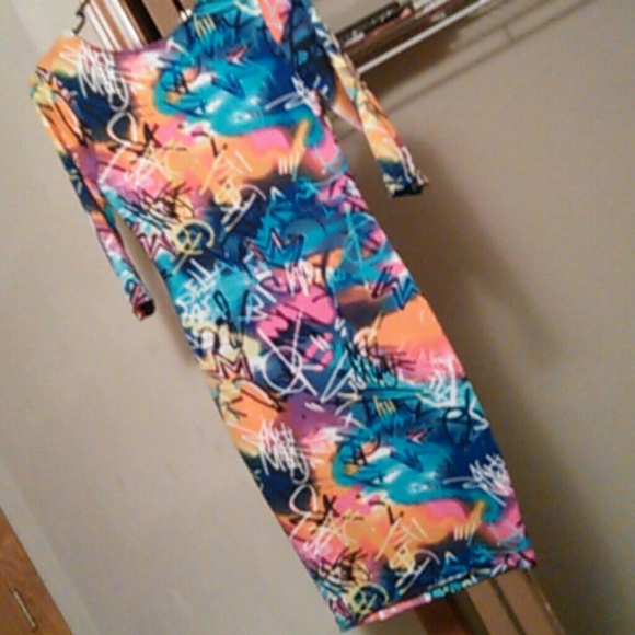 Dress - Picture 2 of 2