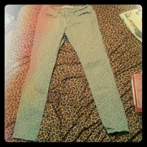 Cheetah Print Jeans - Picture 1 of 2