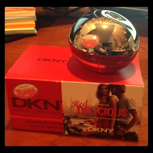 DKNY red delicious Eau de parfum spray