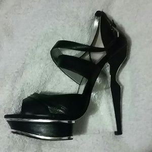 Bebe Rome sandal heel in black and silver trim