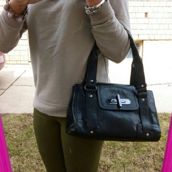 Kenneth Cole Reaction Leather Handbag - Picture 4 of 4