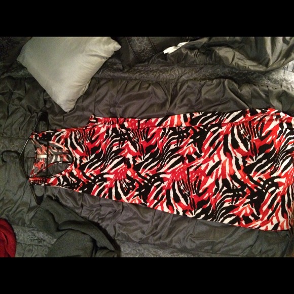 maxi dress - Picture 2 of 3