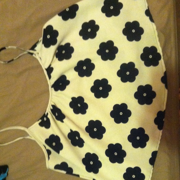 Rue 21 Floral Crop Top