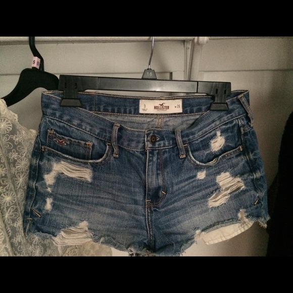 Hollister high wasted shorts