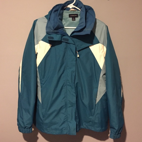Shop by category Up for sale is a Lands End very warm flannel-lined, camel/tan colored wool coat for men. It has a good and is very comfortable! It’s brand new with tags and has never been worn.