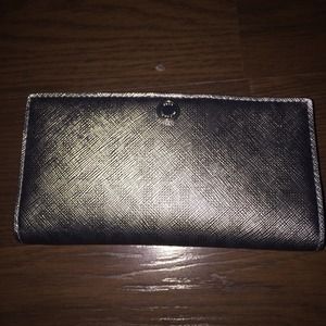 Michal Kors gray metallic logo wallet
