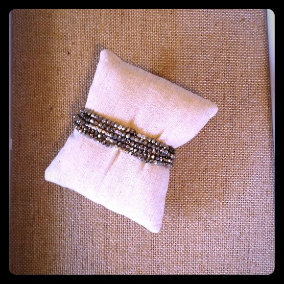 Stella and Dot Jessie Stretch Bracelet