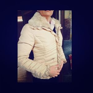 Down filled jacket with fur collar