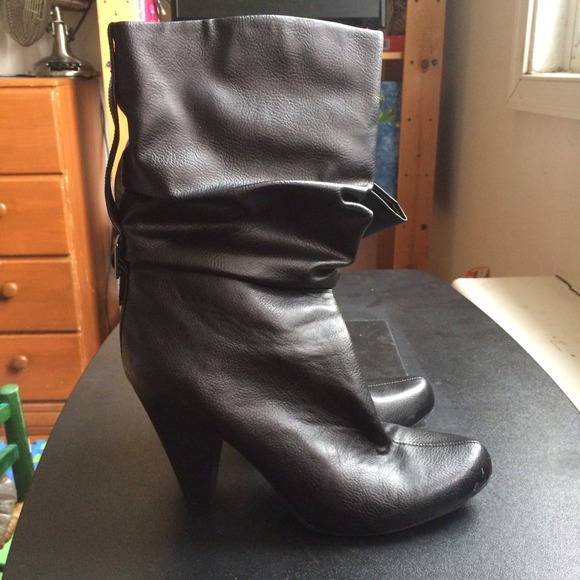 Slouchy boots.