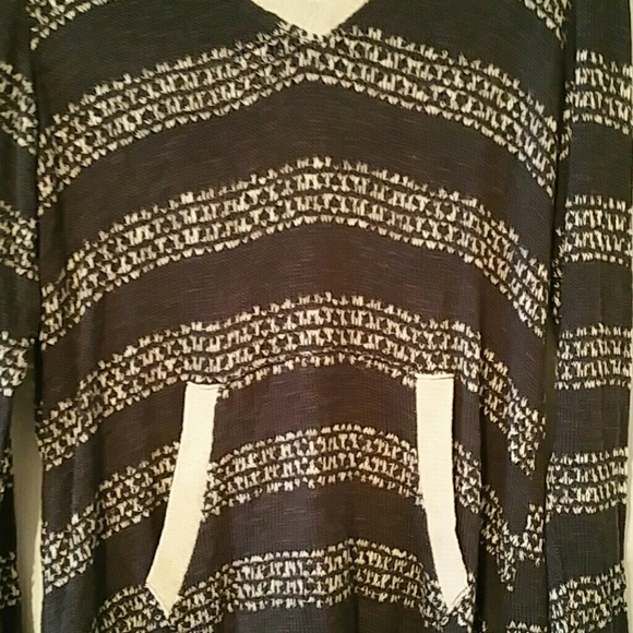 Cute Hooded Bobeau Sweater - Picture 2 of 3