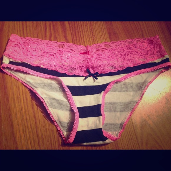 Macy's bikini cut panties - Picture 1 of 4