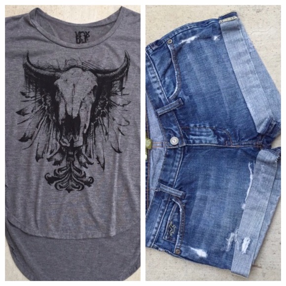 Grey Tee & Hollister Denim Shorts