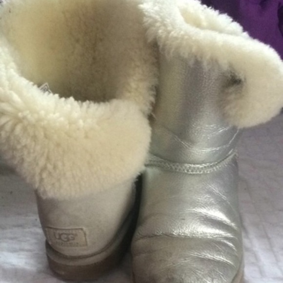 Ugg bundle! - Picture 4 of 4