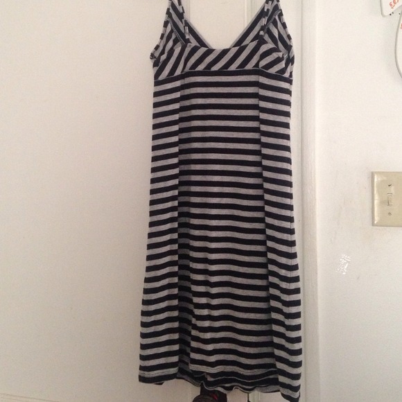 Striped dress - Picture 2 of 2
