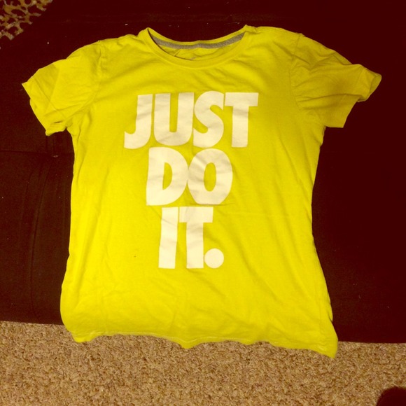 Medium Nike shirt