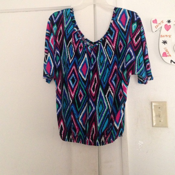V-Neck shirt