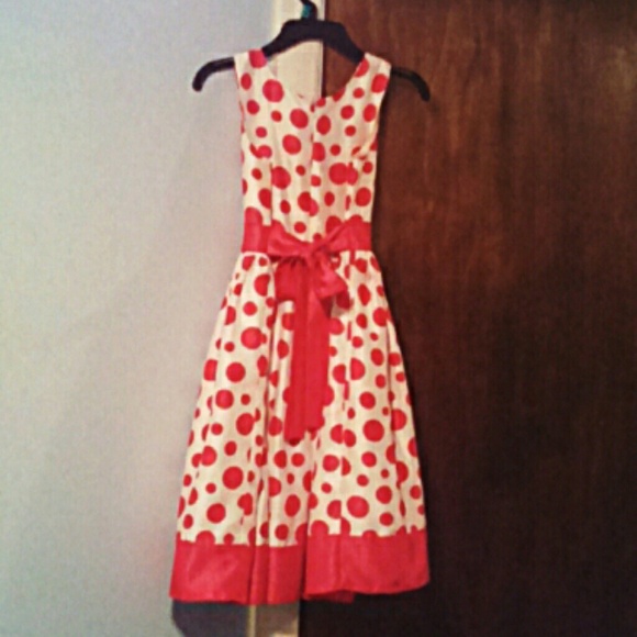Kids Dress - Picture 2 of 2