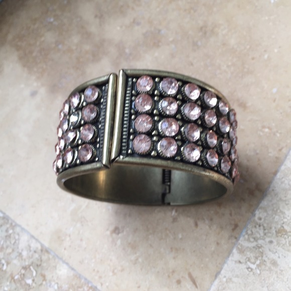 ⛔️Sold in Bundle⛔️Sparkle Cuff✨ - Picture 2 of 3