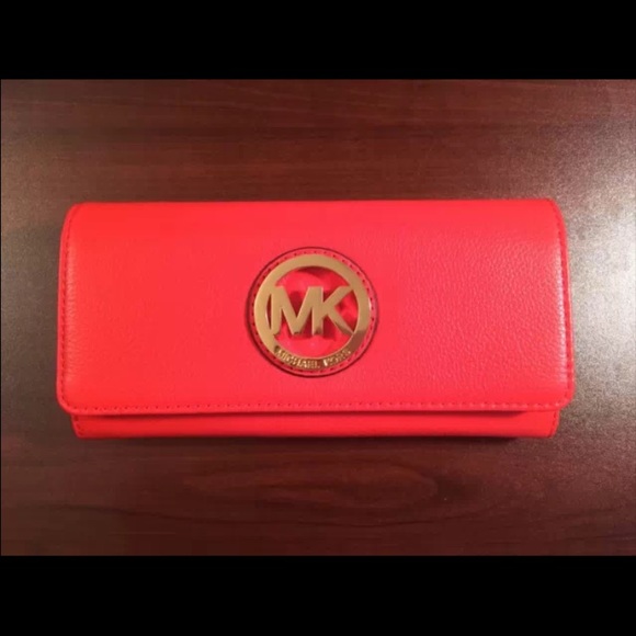 Michael kors brand new wallet!