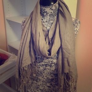 Accessories - Gray scarf Accessories - Gray scarf