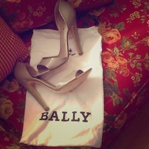 Bally "Angelina" pumps brand new never worn