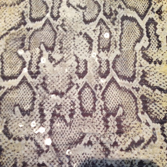 Cache snakeskin patterned top - Picture 4 of 4