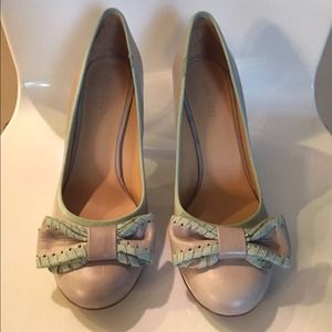 Nine West gray and mint pumps
