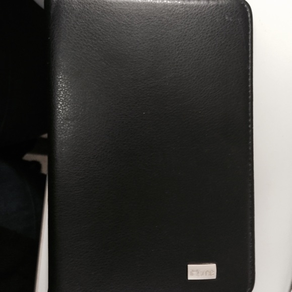 iPad mini - Picture 3 of 3