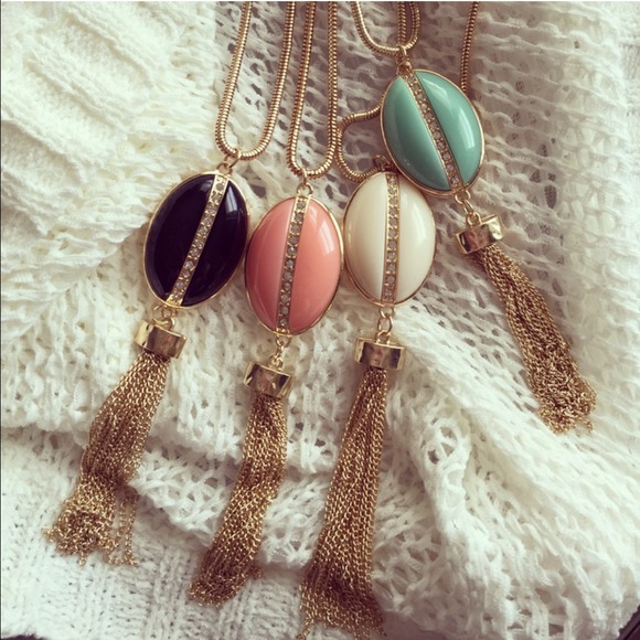 2 a T Boutique Jewelry - ❌SOLD OUT ❌  Stone & Tassel Necklace &  earrings
