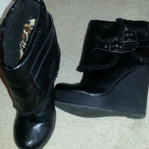 Black wedge ankle boots
