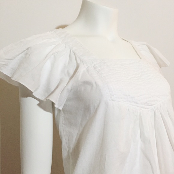 Tops - White Lightweight Short Sleeve w/ Flared Sleeves Tops - White Lightweight Short Sleeve w/ Flared Sleeves