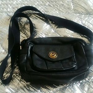 Authentic Michael Kors Small Body Bag EUV