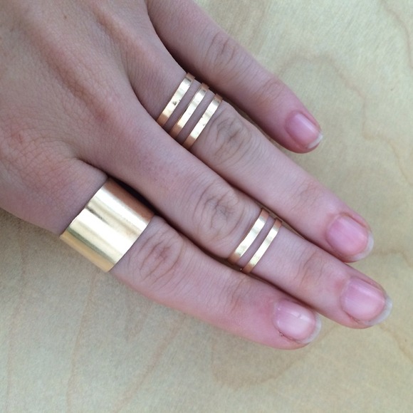 Gold ring set - Picture 2 of 2