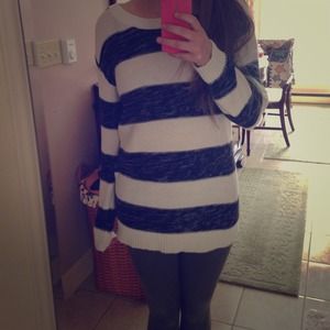 Gap black and white striped sweater