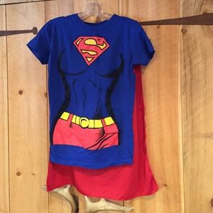 Superman T w/ Detachable Cape