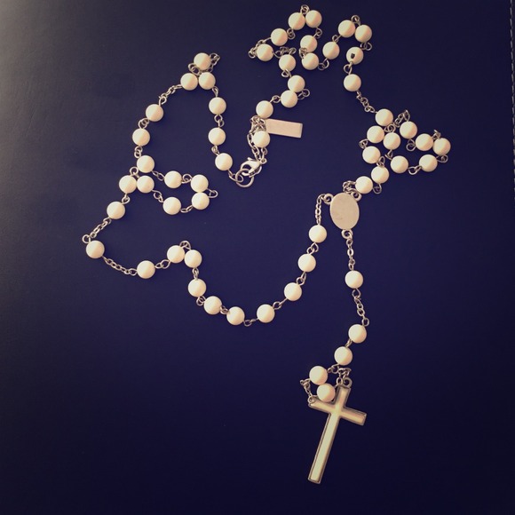 ALDO White rosary necklace