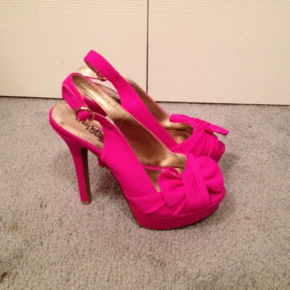 Fuchsia sling back heels from chaotte Russe - Picture 2 of 2