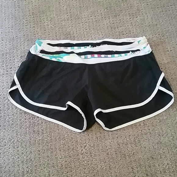 Lululemon Shorts Size 8