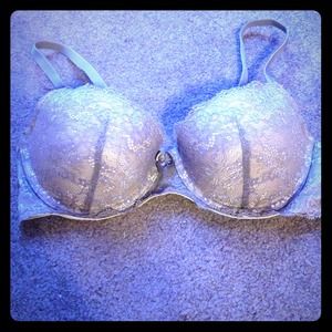 Light purple&nude colored lace push up bra