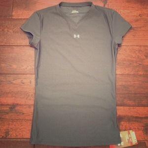 NWT Under Armour Grey Compression Heatgear Shirt