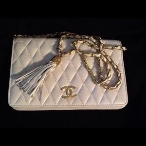 Chanel vintage city bag with tassel