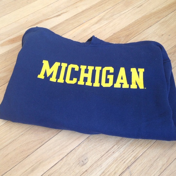 UNIVERSITY OF MICHIGAN HOODIE