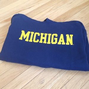 UNIVERSITY OF MICHIGAN HOODIE