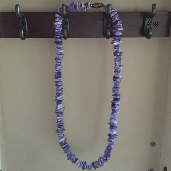 NWOT purple shell necklace
