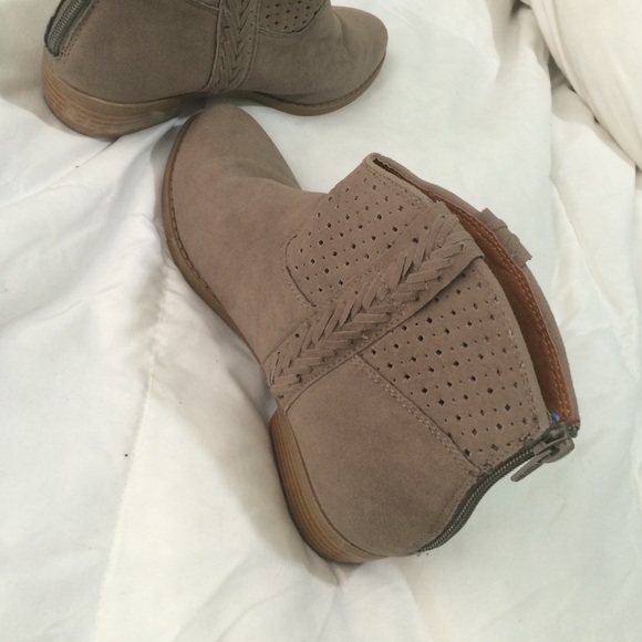 Tan booties