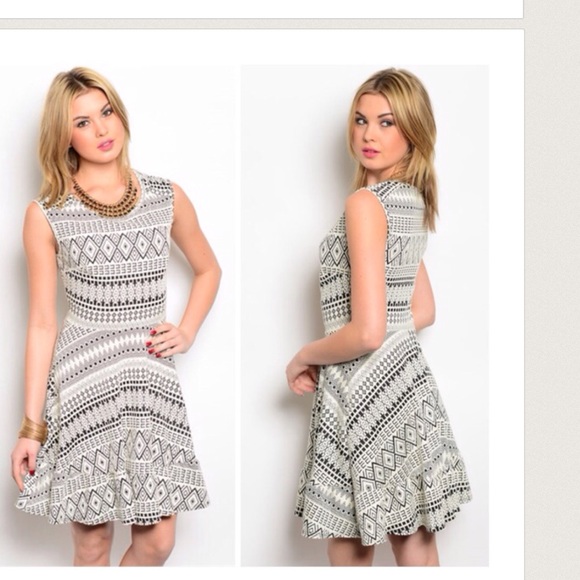 🎁Creme and Black Dress🎁 - Picture 4 of 4