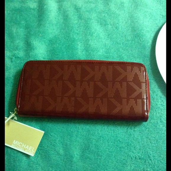 Michael by Michael Kors wallet - Picture 2 of 4